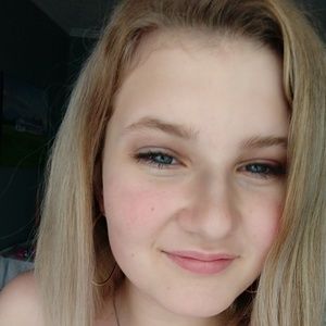 Meet your Posher, Isabella